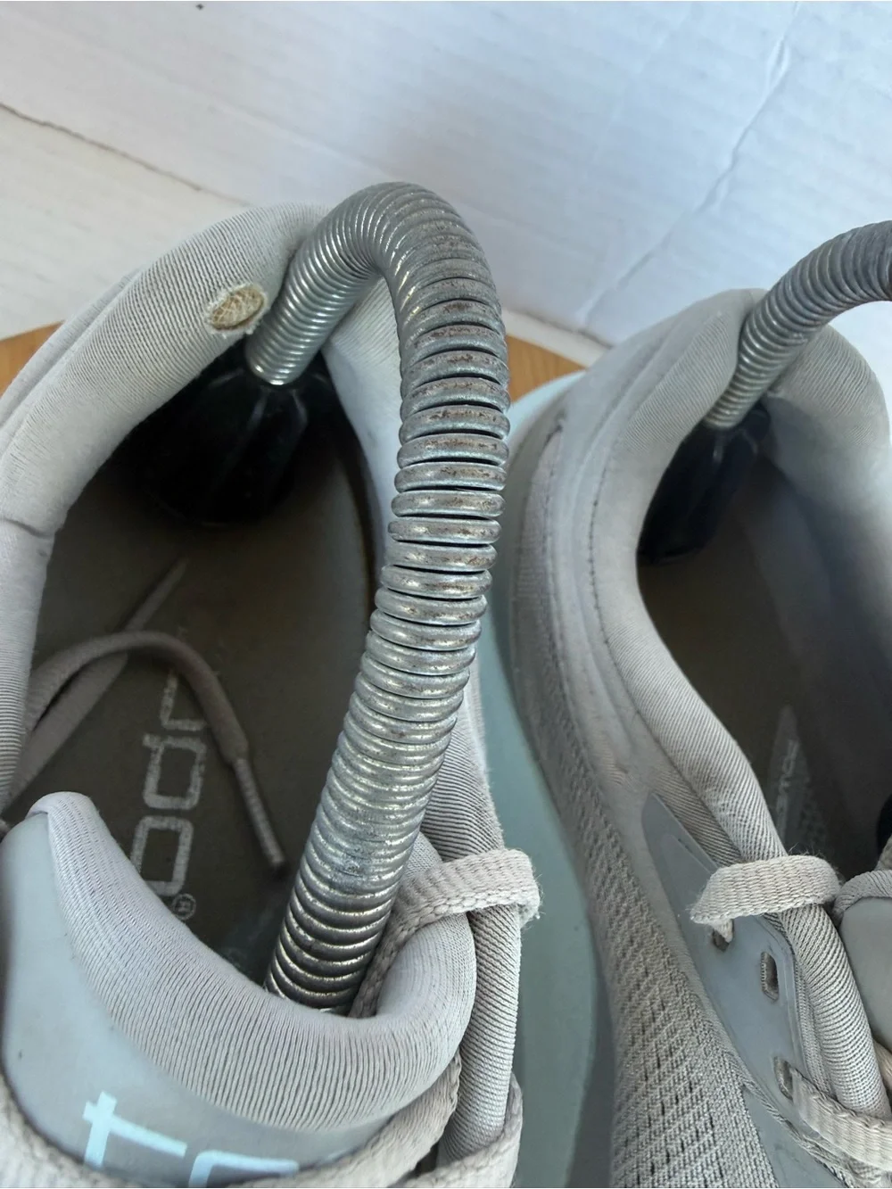 Topo Athletic Phantom 3 Shoes Womens Size 10 Gray Road Running Comfort Walking